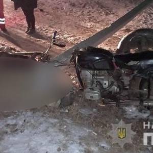 В результате аварии в Запорожской области погиб водитель мотоцикла. Фотофакт