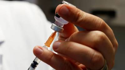 В Китае призвали прекратить использование вакцины Pfizer
