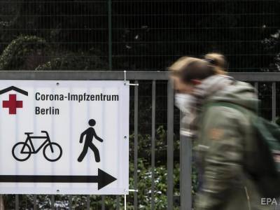 В Германии обнаружили неизвестный штамм коронавируса, анализы направили в клинику "Шарите"