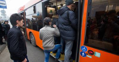 Власти Калининграда обсуждают выход на маршруты автобусов без кондукторов