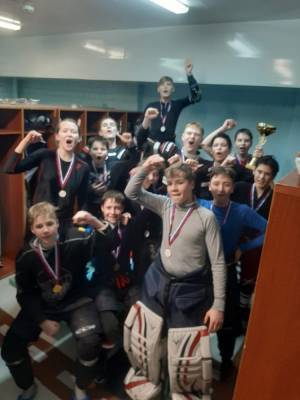 Юные хоккеисты из Глазова выиграли межрегиональное первенство «Золотое кольцо»