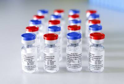 С 31 января россияне смогут записаться на вакцинацию от коронавируса через госуслуги