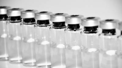 Голикова: масштабное производство вакцины от COVID-19 начнется с февраля
