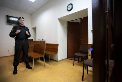 Денис Федоров - В Петербурге арестован подросток, убивший своих мать и дядю - znak.com - Санкт-Петербург