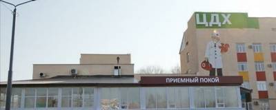 Упавшую с высоты девятого этажа девочку из Оренбурга подключили к аппарату ИВЛ