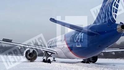 Самолет МС-21 выкатился за пределы взлетно-посадочной полосы в Жуковском