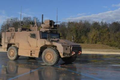 Французская армия заказала 364 бронированных машины Serval