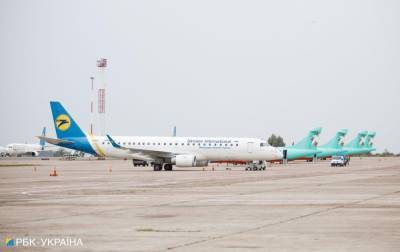 В Украине подготовили два самолета для перевозки вакцины от COVID