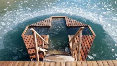 Могут ли «смыть грехи» крещенские купания? — комментарий священника