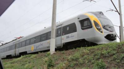 Глава Укрзализныци назвал условие запуска поездов скоростью до 350 км/ч