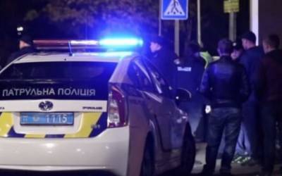 В Киеве напали на молодую девушку, фото: "Приставил к шее нож и потребовал..." - politeka.net - Киев