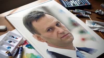Место Навального в ФБК может занять его жена или протеже Соболь