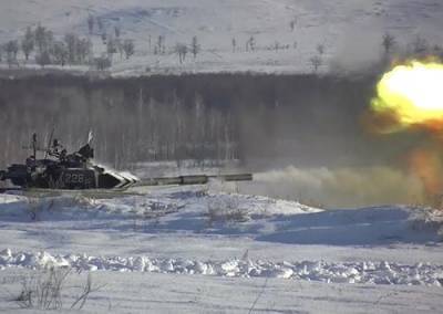 Центральный военный округ вывел свои основные танковые силы на учения