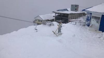 Спасатели извлекли тело погибшего под снежной лавиной в Карачаево-Черкесии