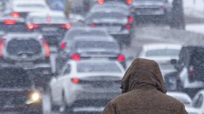 Пробки после снегопадов в Москве достигли шести баллов