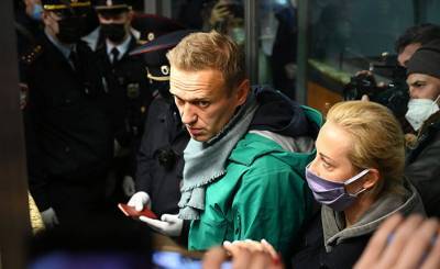 Сатирический NewsThump (Великобритания): г-н Навальный арестован за нарушение соглашения с Кремлем по собственному отравлению