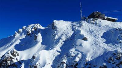 Лавина накрыла 10 лыжников на швейцарском курорте Вербье