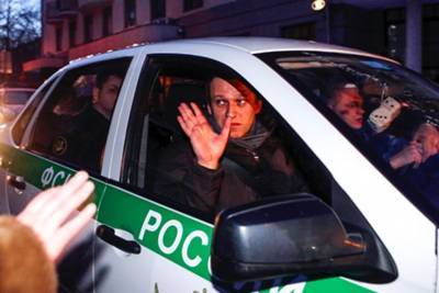 Навального заперли в спецблоке «Матросской тишины». На прощание он сказал, чего стоит бояться