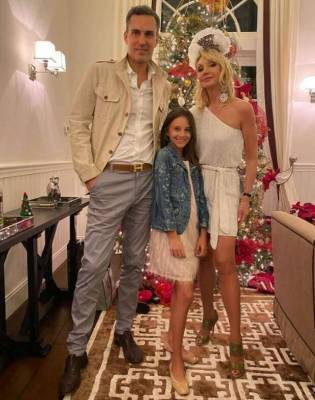 Кристина Орбакайте очаровала фанатов фото с мужем и дочкой