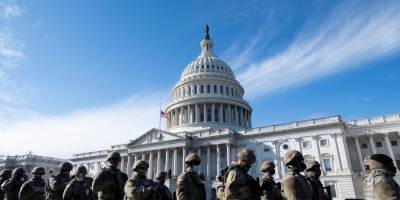 Бойцов Нацгвардии США проверяют на причастность к экстремизму перед инаугурацией Байдена
