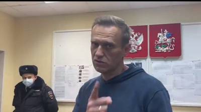 Правоозащитник рассказал о камере Навального, и как политик себя чувствует