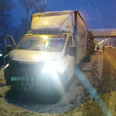 В Тосненском районе произошло столкновение грузовых автомобилей