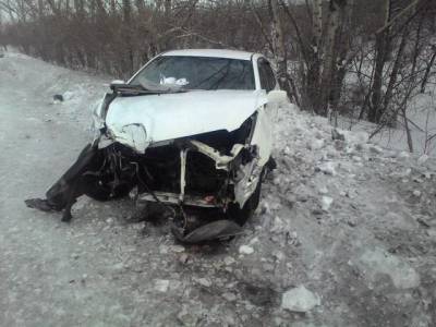 Три человека пострадали в столкновении Lada и Toyota в Кузбассе