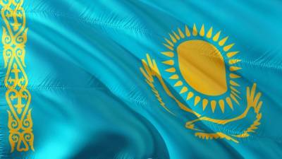 Власти Казахстана назвали сроки вакцинирования населения "Спутником V"