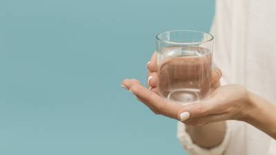 Почему полезно пить теплую воду