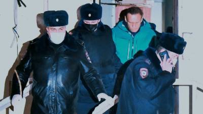 Члены ОНК навестили Навального в СИЗО