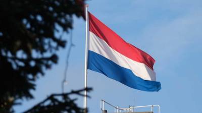 Россия выгнала двух дипломатов Нидерландов