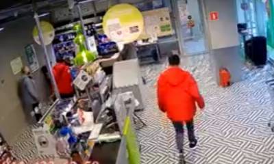 В Петрозаводске мужчина ограбил магазин, потому что ему было лень стоять в очереди