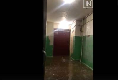 В Екатеринбурге из-за аварии затопило семь этажей жилого дома