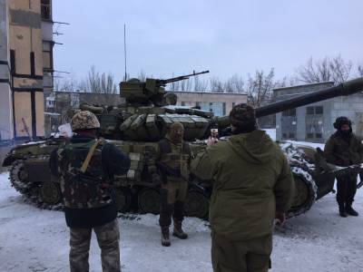 НМ ЛНР: Украинские боевики разместили четыре единицы бронетехники вблизи линии соприкосновения сторон