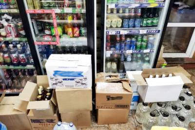 Более 400 литров нелегального алкоголя изъяла псковская полиция