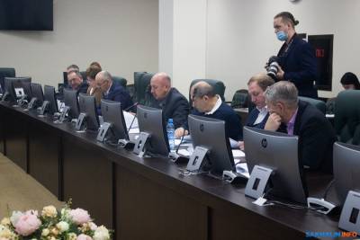 Беззубые сахалинские депутаты не захотели защитить правительство от варягов