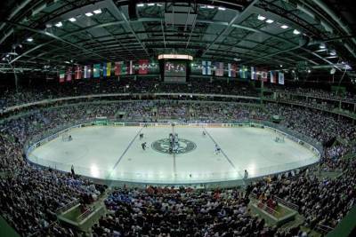 Экс-тренер сборной России допустил отмену чемпионата мира по хоккею в Новосибирске