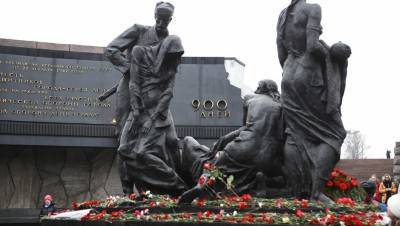 Петербург начали украшать ко Дню Ленинградской победы