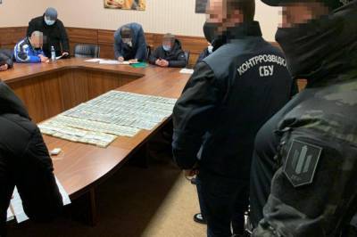 "Должность" в Офисе президента за 200 тысяч долларов: Правоохранители разоблачили мошенника