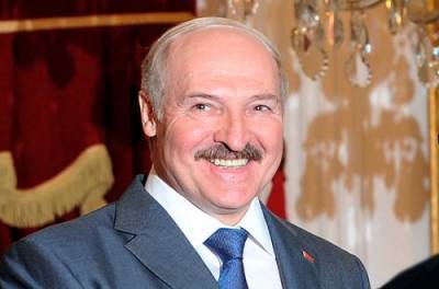 Народная артистка Украины спела у Лукашенко и получила от него орден