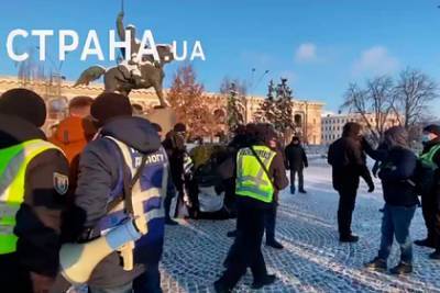 В Киеве полиция разогнала акцию против насилия со стороны радикалов