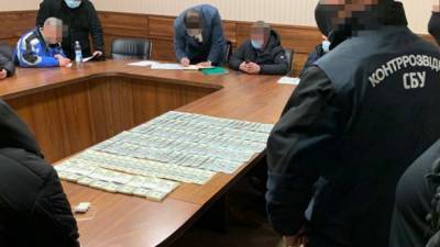 "Трудоустройство" за $200 тыс.: Офис генпрокурора разоблачил мошенника, который "торговал" должностями в Офисе президента