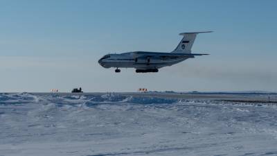 Плавучие аэродромы для освоения Арктики