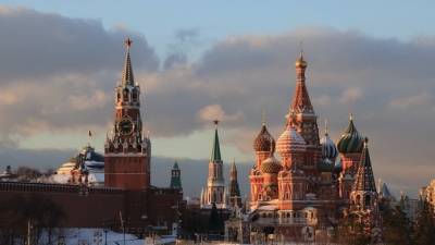 Кремль заявил об отсутствии официальной позиции по ковидным паспортам