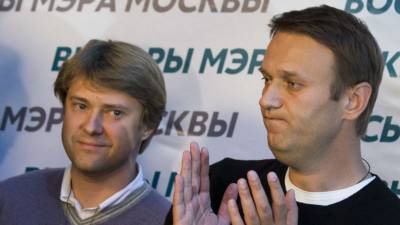 Соратник Навального опубликовал санкционный список