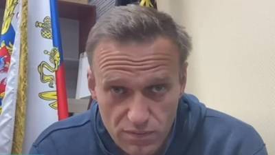 Московский суд отказался рассматривать иск Навального к Пескову