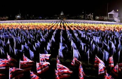 На аллее перед Капитолием установили 200 000 флагов: впечатляющие фото