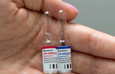 Прививку от коронавируса получили 2 200 жителей Тверской области
