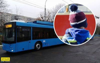 В Ровно кондуктор выгнала из троллейбуса ребенка в -20: никто не заступился
