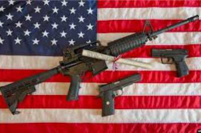 В США жители срочно скупают оружие, и вот почему